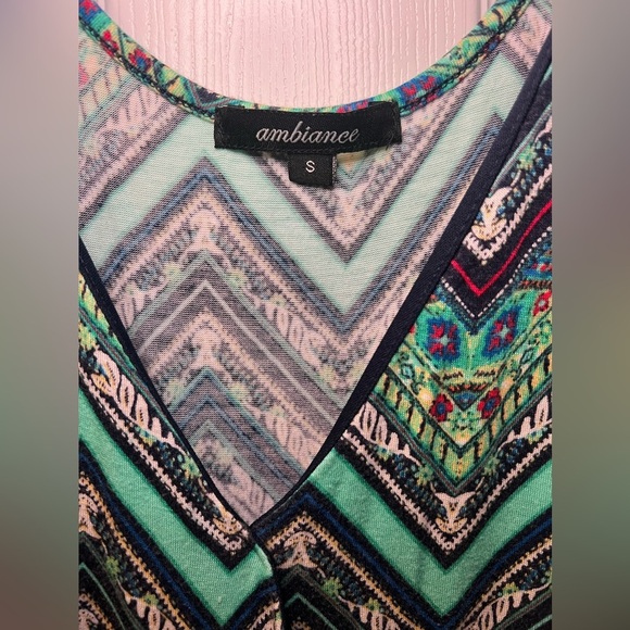 Chevron Pattern Sleeveless Romper Women’s Small - Picture 2 of 3